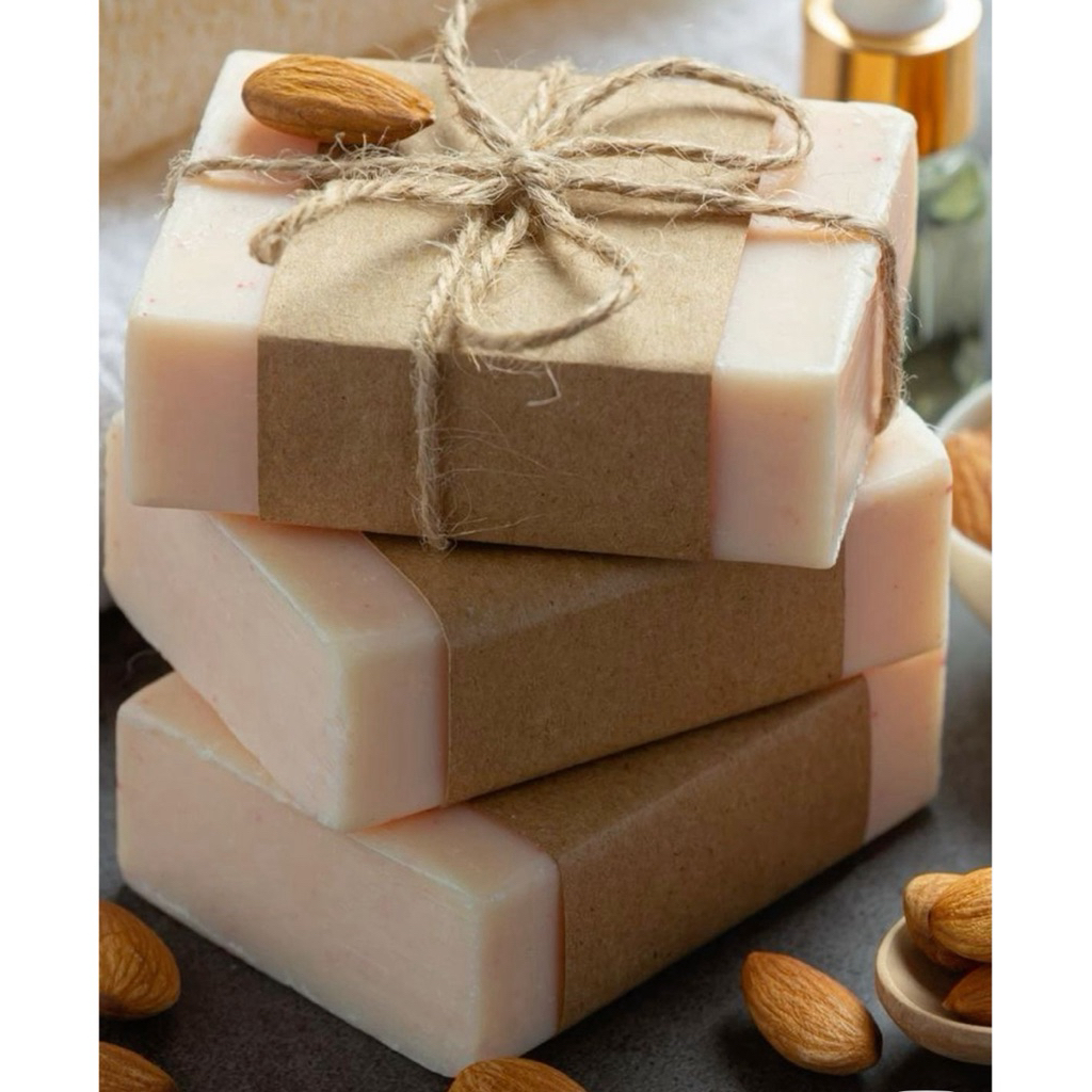 Xà phòng dầu dừa không mùi 100g trong bộ ảnh Hiltown